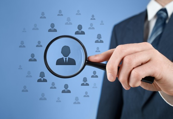 Qual a diferença entre Serasa e SPC?